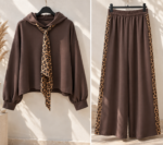 MIHOS Σετ Μπλούζα με Κουκούλα & Παντελόνι με Animal Print Λεπτομέρειες - Image 2